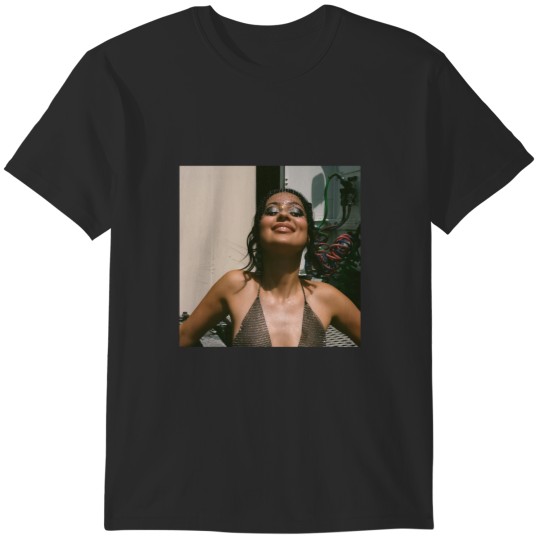 Discover alexa demie classique T-Shirts