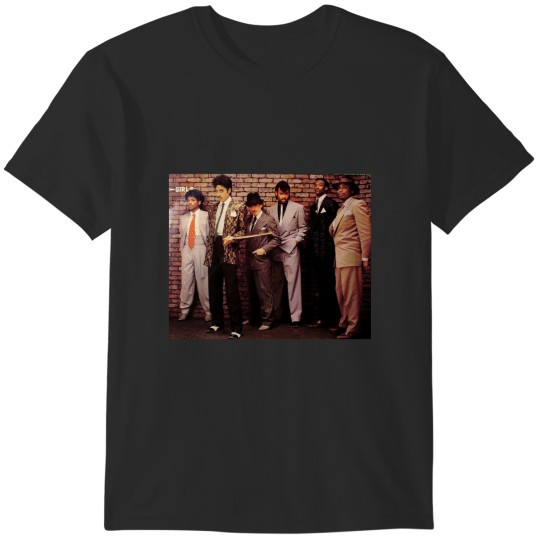 Discover barisan orang day morris ccakepppannnn64783 T-Shirts