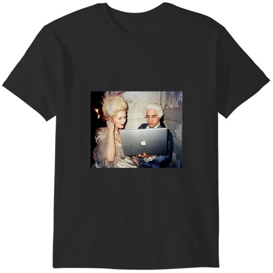 Discover marie antoinette and luis w a laptop Premium T-Shirts