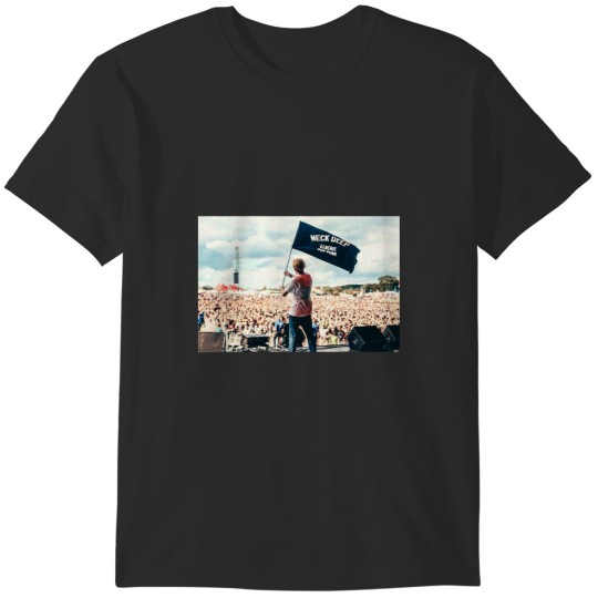 Discover Ben Barlow Neck Deep flag T-Shirts