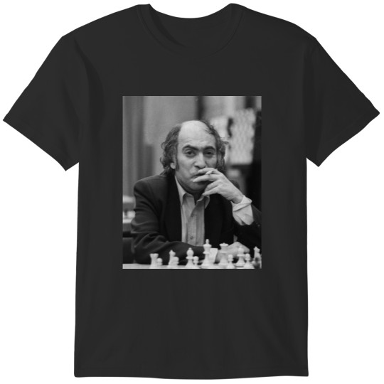 Discover Bobby fischer smooking T-Shirts