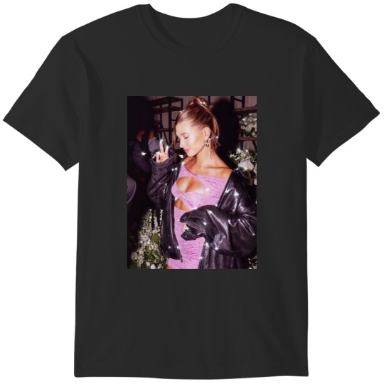 Discover Hailey Bieber T-Shirts