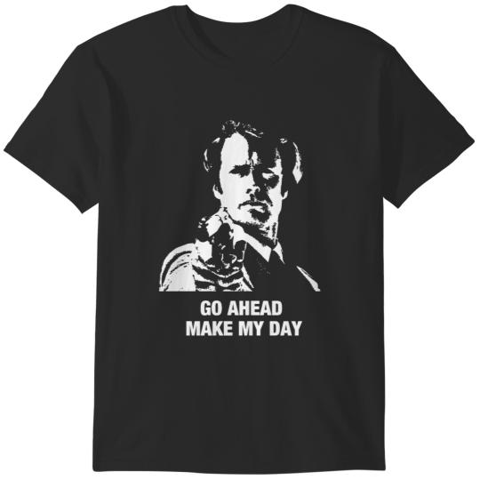 Discover Go Ahead Make My Day Dirtyy Harry Clint Eastwood fan gift Black t for dad T-Shirts