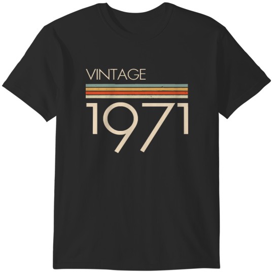 Discover Vintage Classic 1971 Vintage Classic 1971 T-Shirts