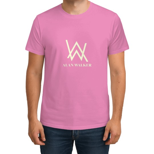 Discover Мой любимый исполнитель T-Shirts