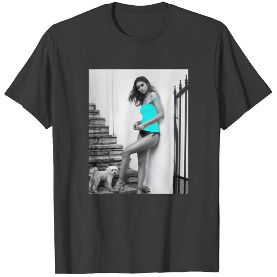 Discover Ana de Armas Active T-Shirts
