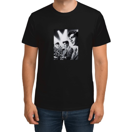 Discover Working-Like-A-Dog-Boy-Band-1960S-Retro-Graphic-Design T-Shirt T-Shirts