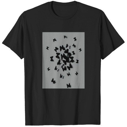 Discover Feathers Mcgraw 728 T-Shirts