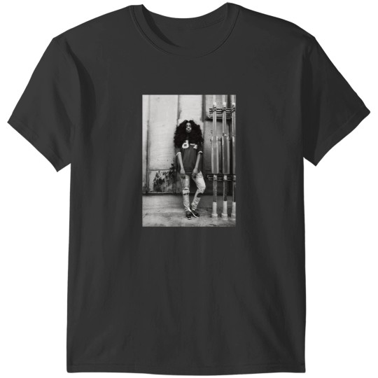 Discover Sza Black White Cover T-Shirts