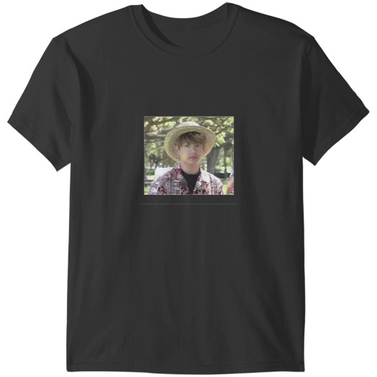 Discover kojjili hawai grubby jungkook T-Shirts