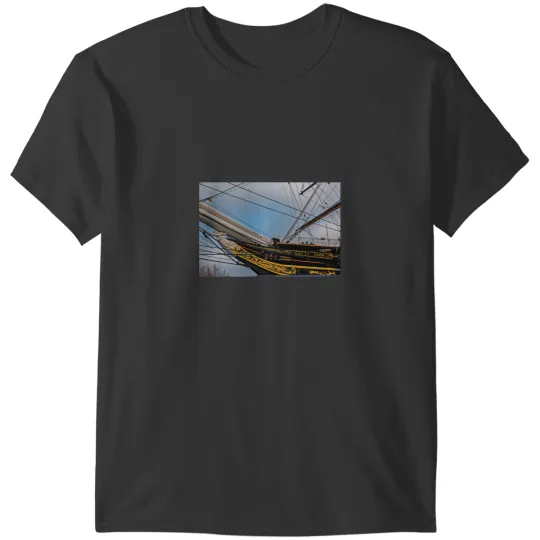 Discover Cutty Sark, Greenwich, London T-Shirts