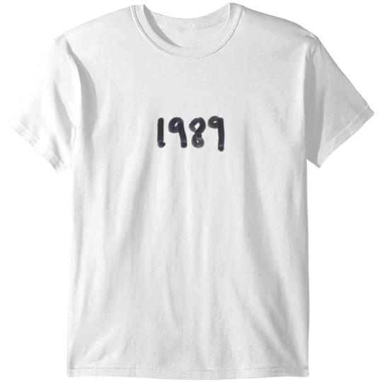 Discover 1989 Vintage T-Shirts