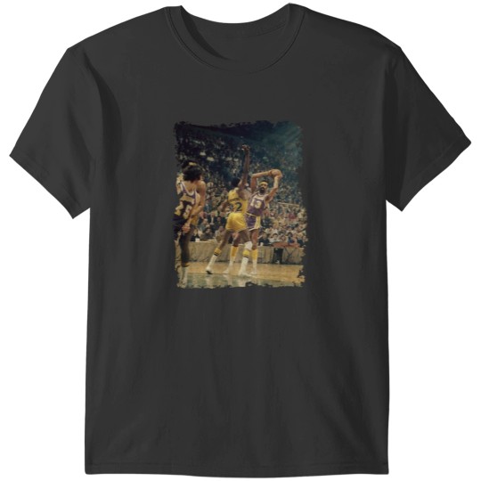 Discover Wilt Chamberlain 1973 T-Shirts