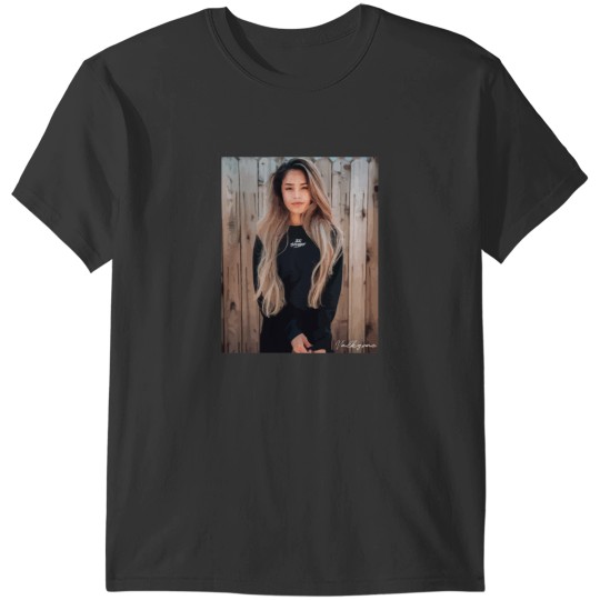 Discover Valkyrae T-Shirts