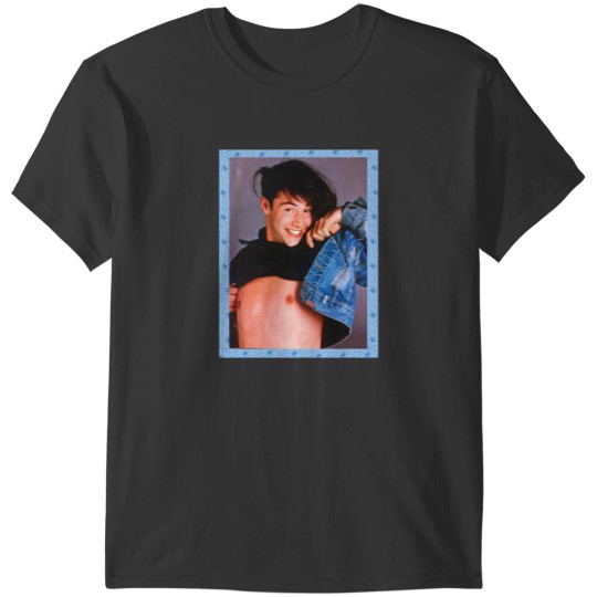 Discover Keanu Shows All Classic T-Shirts