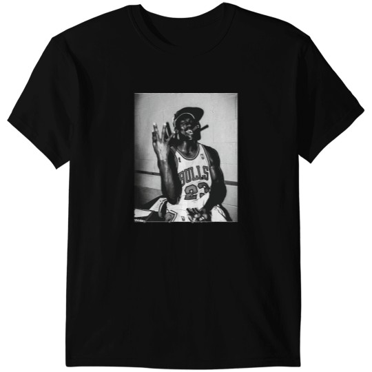 Discover 90's vintage Michael Jordan Three-peat Black and White Metal Print Tapestry T-Shirts