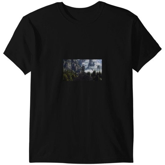 Discover Witcher 3 Kaer Moren Wanderer above the sea fog T-Shirts
