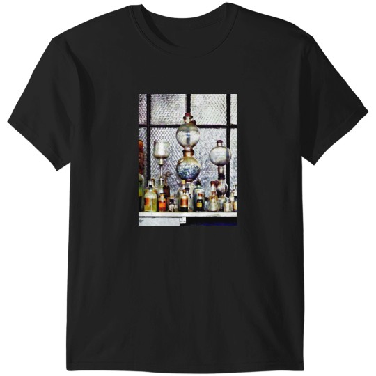 Discover Lab Glassware T-Shirts