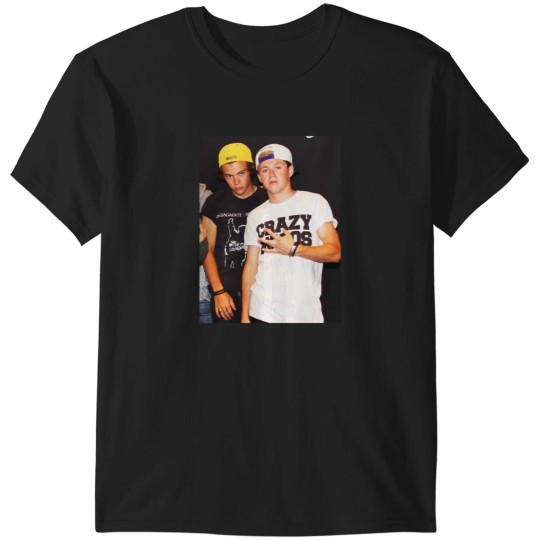 Discover Narry Frat Boy Era One Direction T-Shirts
