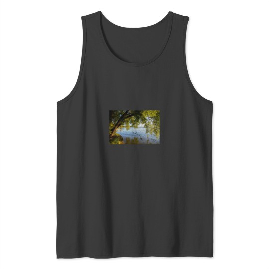 Discover Lake Mulwala, Yarrawonga, Victoria Mulwala, NSW, Australia (5) Tank Tops