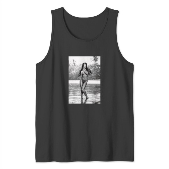 Discover Sexy Madison Ivy In Black And White Tank Tops