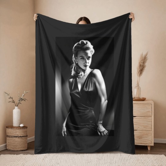 Discover Not Your Honeytrap – A Fem.png Comic Military Bold Classic (5).png Throw Blankets