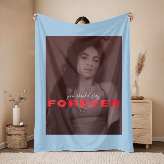 Discover Jessie Reyez Throw Blankets