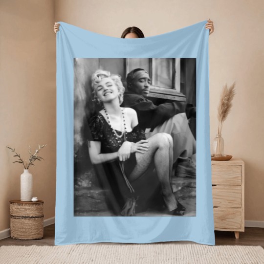 Discover Tupac Marilyn Monroe Hiphop Legend Throw Blankets