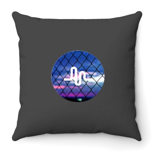 Discover vinly music Throw Pillows