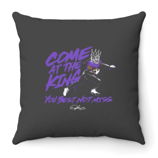 Discover Derrick Henry Come At The King Throw Pillows
