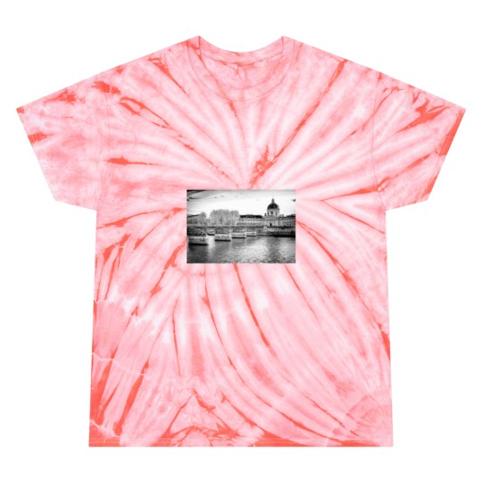 Discover The Iconic Pont des Arts or Passerelle des Arts is a pedestrian bridge in Paris Tie Dye T-Shirts