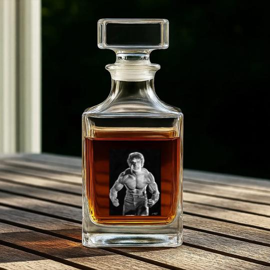 Discover Incredible Hulk watercolour painting Whiskey Decanters