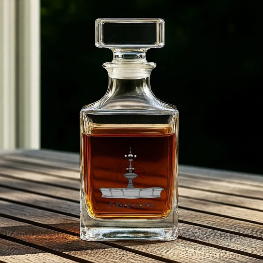 Discover Friends Fountain - Friends - Whiskey Decanters