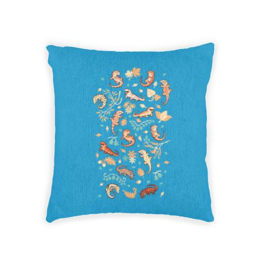 Discover Autumn Geckos - Gecko - Woven Pillows