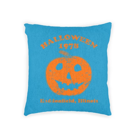 Discover Halloween 1978 holiday spooky gift myers pumpkin haddonfield Woven Pillows