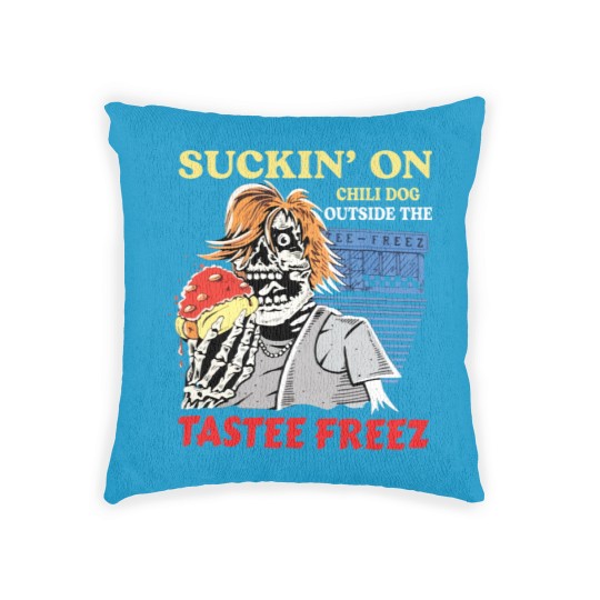 Discover Suckin’ on chili dog outside the tastee freez Woven Pillows