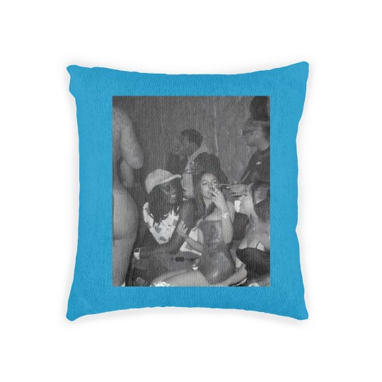 Discover Young Thug and Mariah the Scientist Photo Woven Pillows