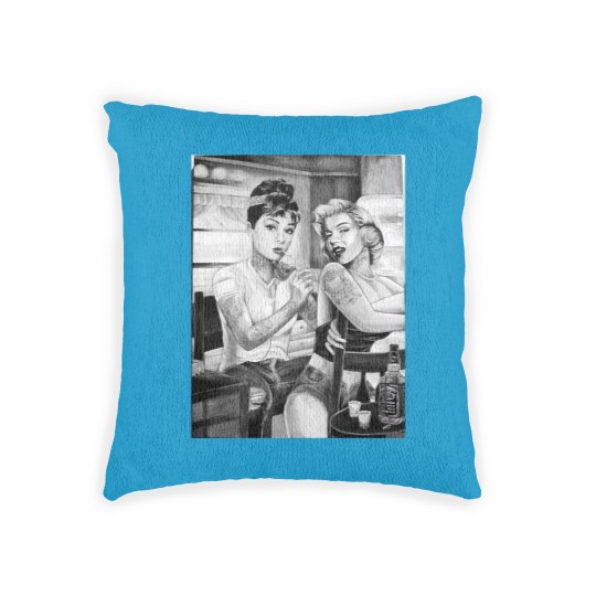 Discover Marilyn Monroe and Audrey Hepburn vintage design Woven Pillows