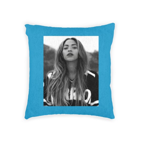 Discover Beyonce Woven Pillows, Beyonce Renaissance World Tour 2023 Woven Pillows, Beyonce Woven Pillows